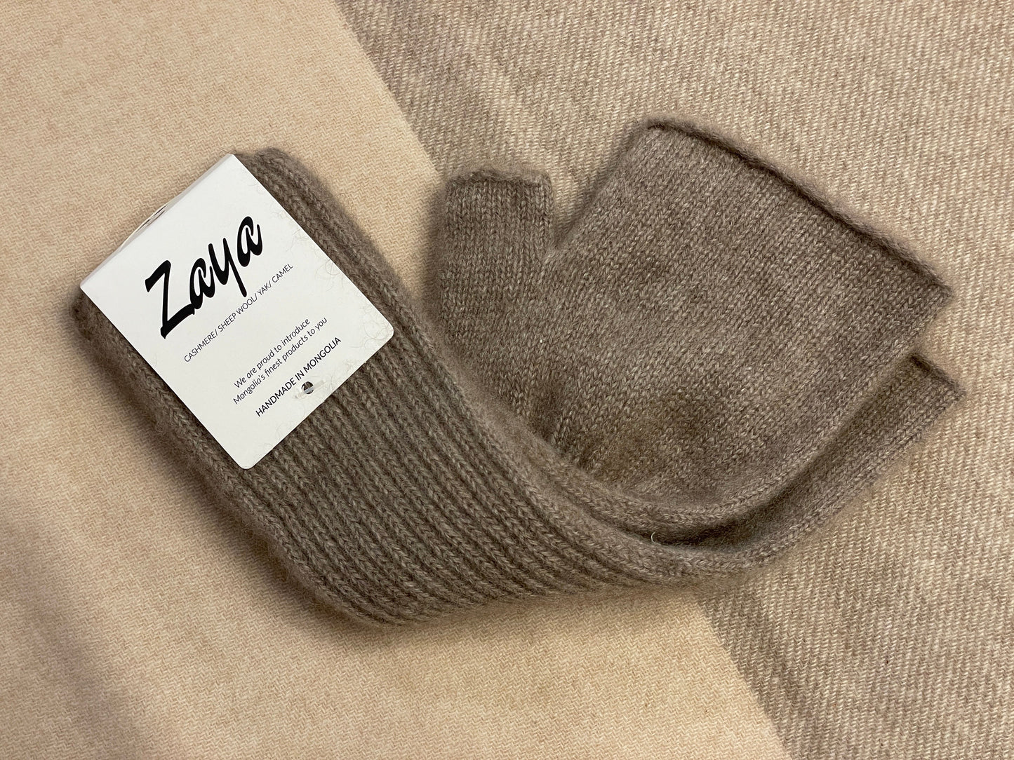Pure cashmere fingerless mitten /Long cuff wrist warmer with thumb hole / Premium organic cashmere / Luxury gift