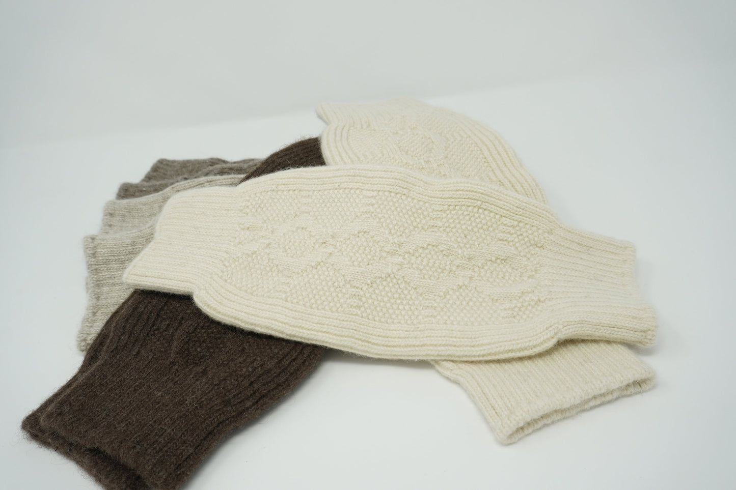 Organic Pure Sheep Wool Knee-Warmer - Premium, Dye-free, Sustainable fiber, Unisex, Cozy Cold-Weather Accessories, Made in Mongolia