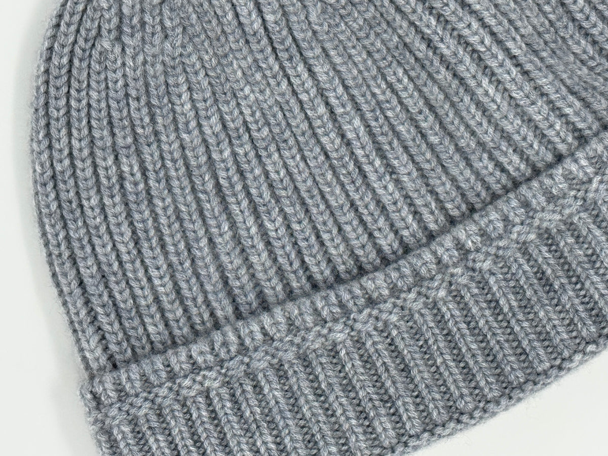 100% Mongolian Cashmere Beanie – Ribbed Winter Hat for Women & Men