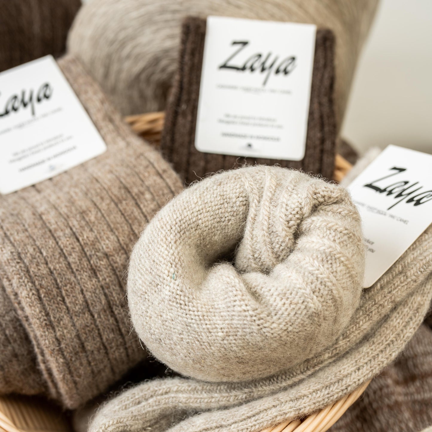 Luxurious Mongolian Sheep Wool Socks - Soft, Cozy, Breathable Cold Weather Essentials, Ideal Gift