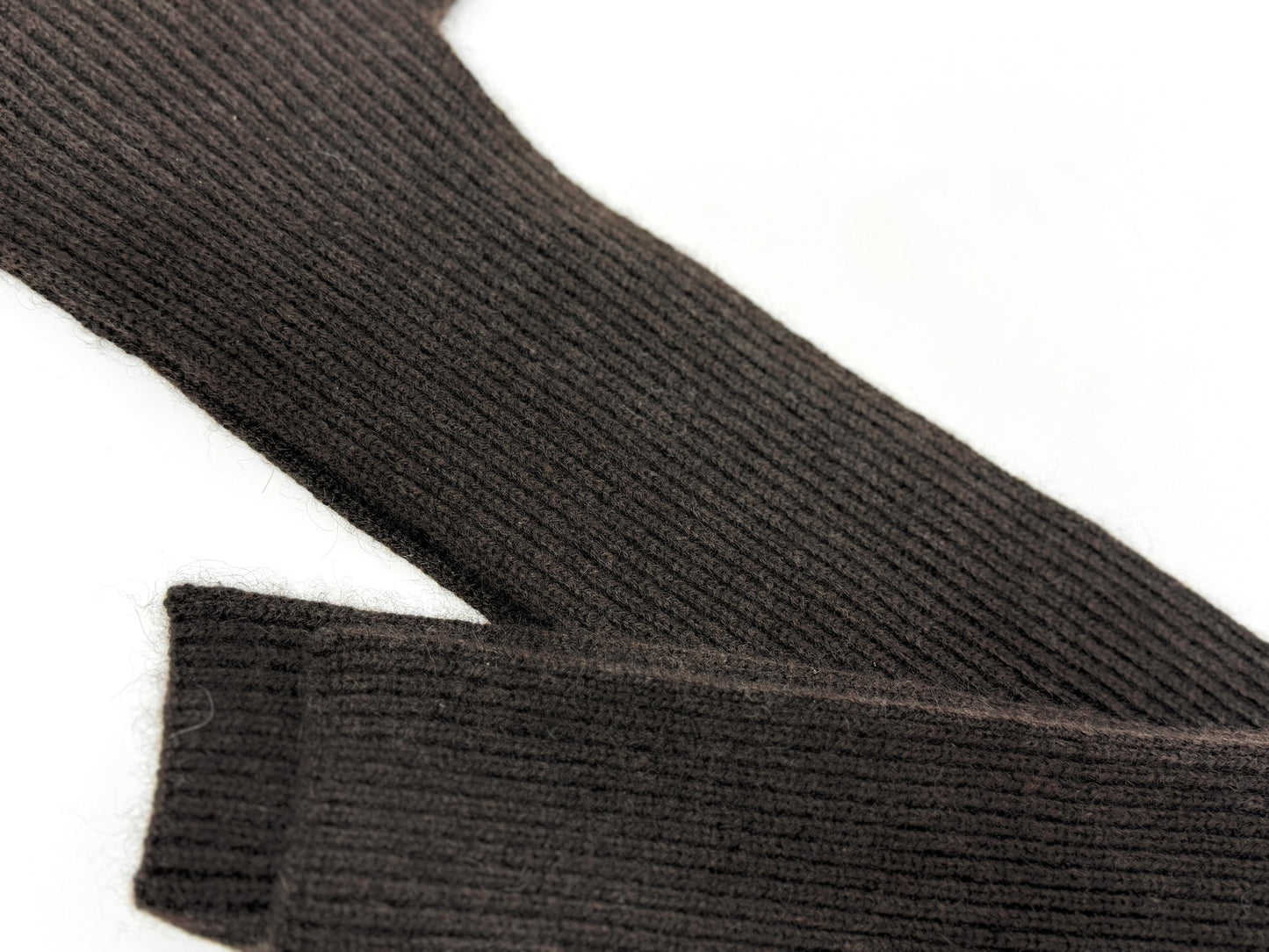 Women’s Yak Wool Hat & Scarf – 100% Organic Mongolian Yak Wool | Soft, Warm, Lightweight Luxury Winter Fashion