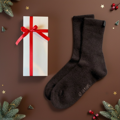 Organic Yak Down Soft Socks – Ready-Gift Boxed Cushioned Wool Socks for Outdoor Adventure & Indoor Comfort
