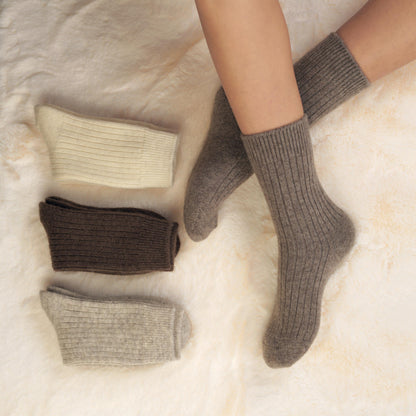 Luxurious Mongolian Sheep Wool Socks - Soft, Cozy, Breathable Cold Weather Essentials, Ideal Gift