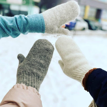 Organic Sheep Wool Mittens for Kids – Soft, Warm & Breathable – Cozy Winter Accessories for Little Hands – Made in Mongolia