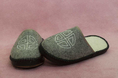 Felt slippers, Organic- dye free, Unisex, 100% handmade felt-Handmade Slipper, Indoor, home slippers, Sustainable eco, Made in Mongolia