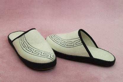 Felt slippers, Organic- dye free, Unisex, 100% handmade felt-Handmade Slipper, Indoor, home slippers, Sustainable eco, Made in Mongolia