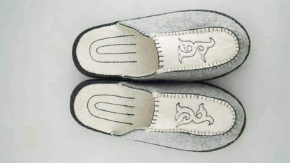 Felt slippers, Organic- dye free, Unisex, 100% handmade felt-Handmade Slipper, Indoor, home slippers, Sustainable eco, Made in Mongolia