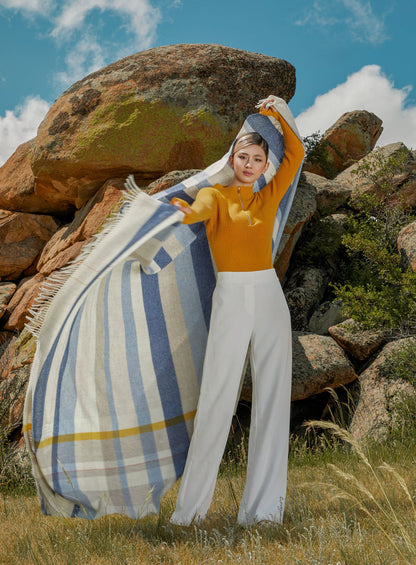 100% yak throw with fringe / Heavenly soft / Cozy warm luxurious /Sustainable Mongolian yak / Made in Mongolia