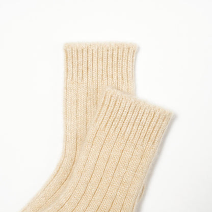KIDS 100% organic cashmere socks / Sustainable premium dye-free cashmere / Super soft / Warm and cozy winter essentials / Four sizes